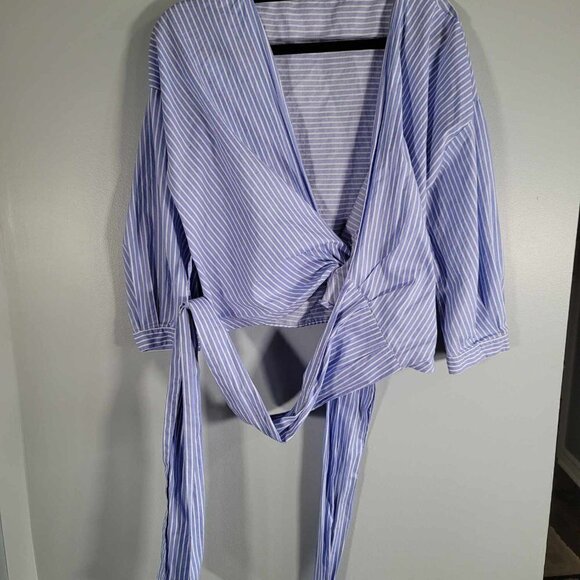 ZARA Blue and white striped wrap around cropped blouse. EUC - Picture 9 of 9